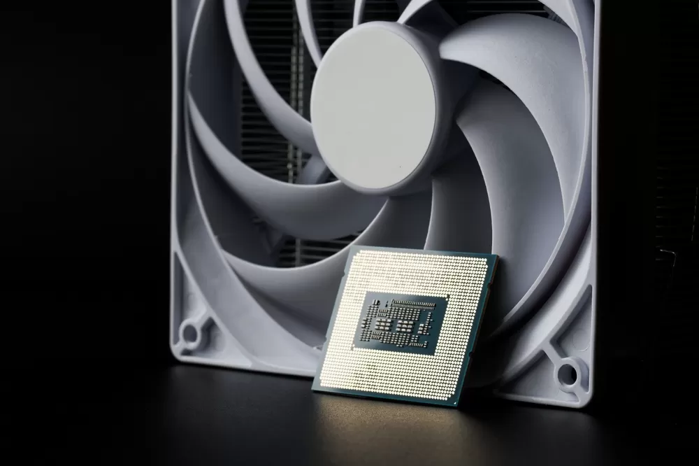 Multi-Core PC Processor and Massive Cooler for Cooling